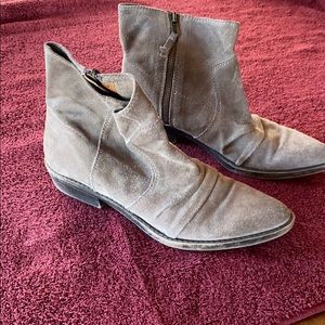 9 West 6M Taupe Suede Booties